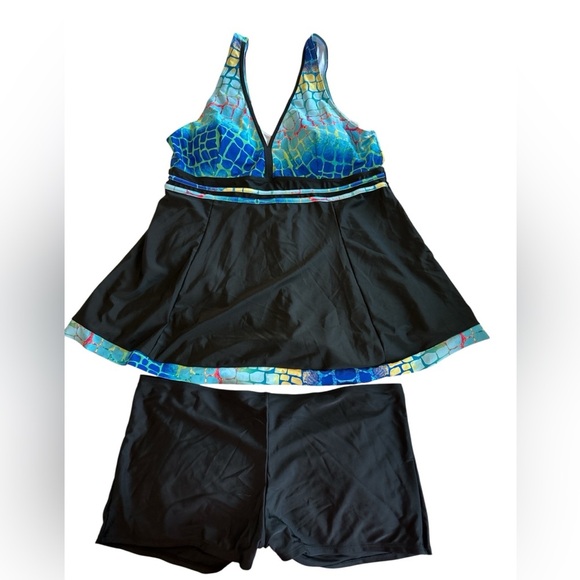 2 Piece Plus Sz 22W Tankini Swim Suit Boy Short Bottoms Alligator Print Pattern - Picture 1 of 11